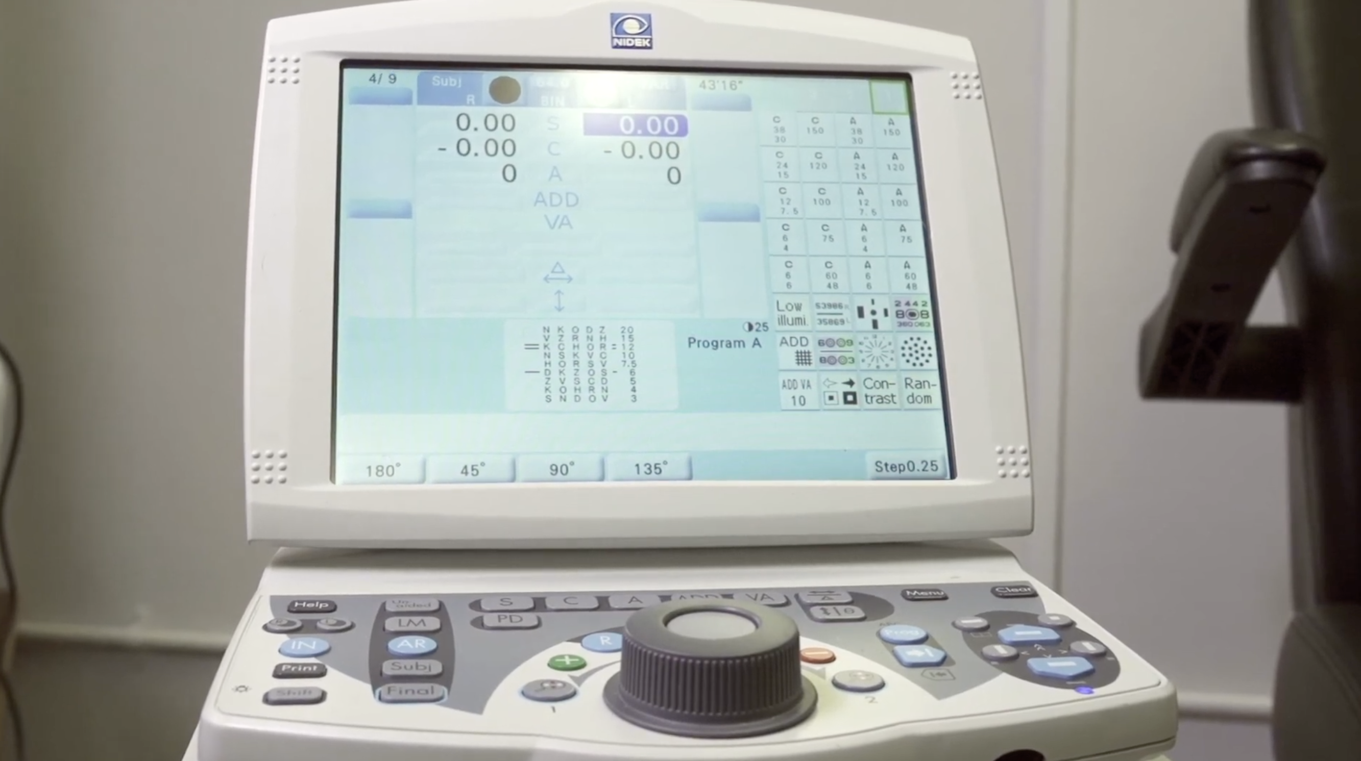 Autorefraktometr Nidek — gabinet proOptyk Szczecin